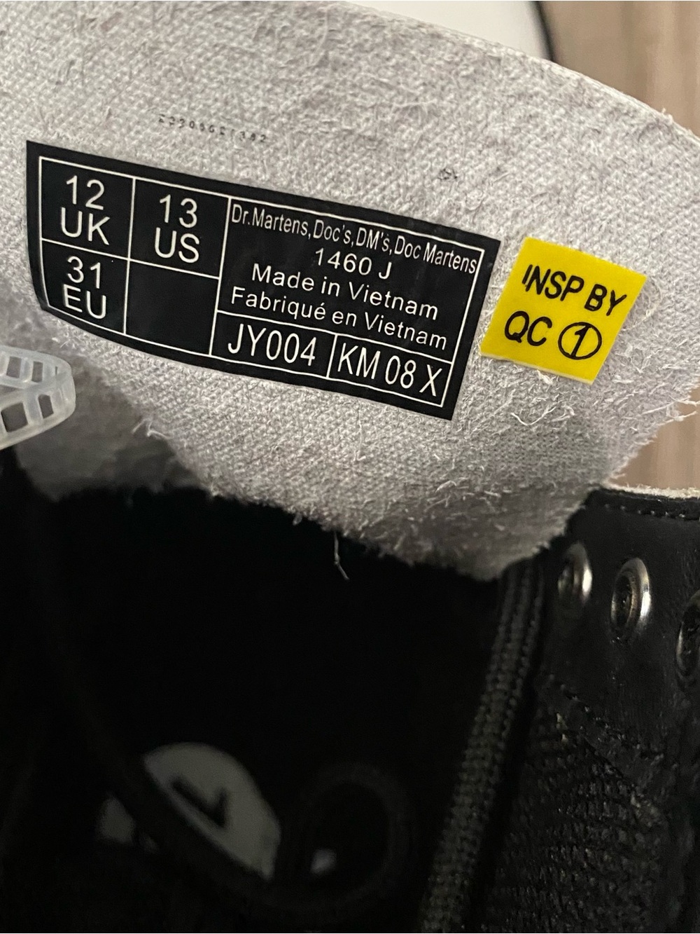 Dr. Martens Kids White Leather Lace-Up Boots with Black Trim - Picture 6 of 9